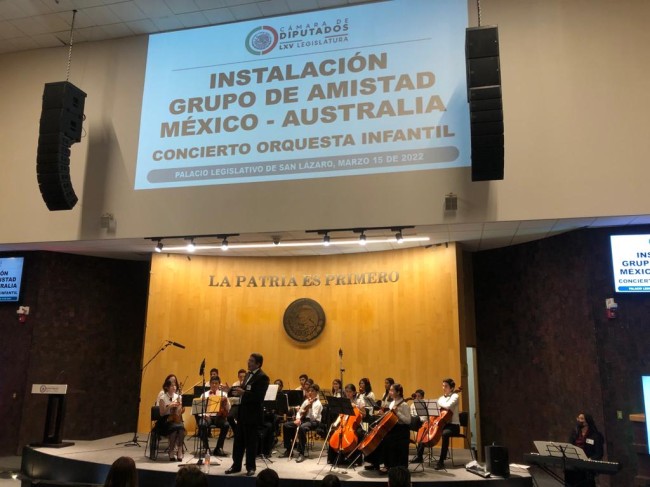 Orquesta cristiana es invitada a la Cámara de Diputados