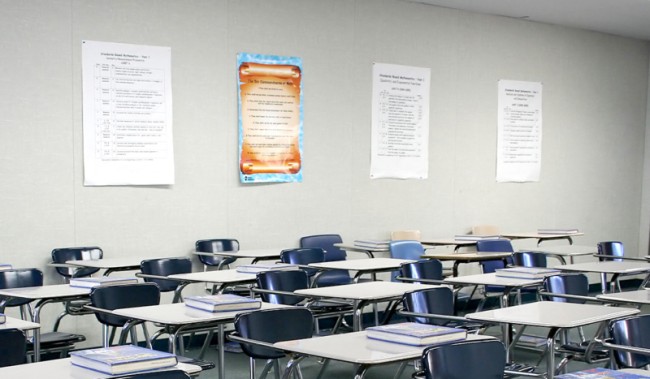 Escuelas de Alabama exhibirn los Diez Mandamientos y prohibirn espectculos drag
