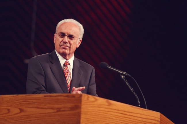 Peticin de oracin urgente por la salud de John MacArthur