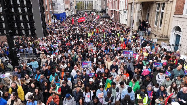 Ms de 5 mil cristianos en la Marcha para Jess en Irlanda