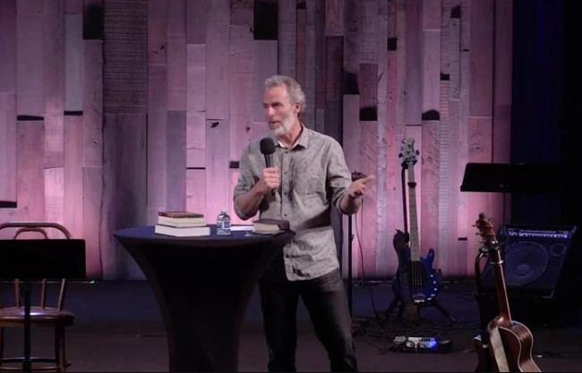 Funcionarios de California retiraron multas por $70,000 a una iglesia por COVID-19.