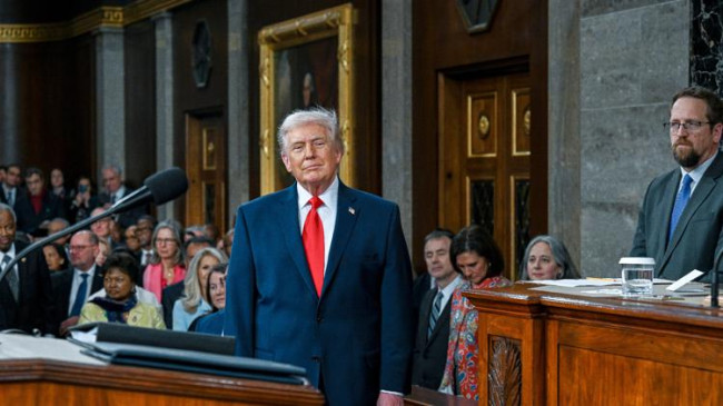 Trump: `El pa�s debe reafirmarse como una naci�n bajo Dios�