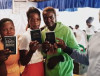 Traductores Luteranos de la Biblia entregaron una nueva Biblia a la tribu de Ghanav